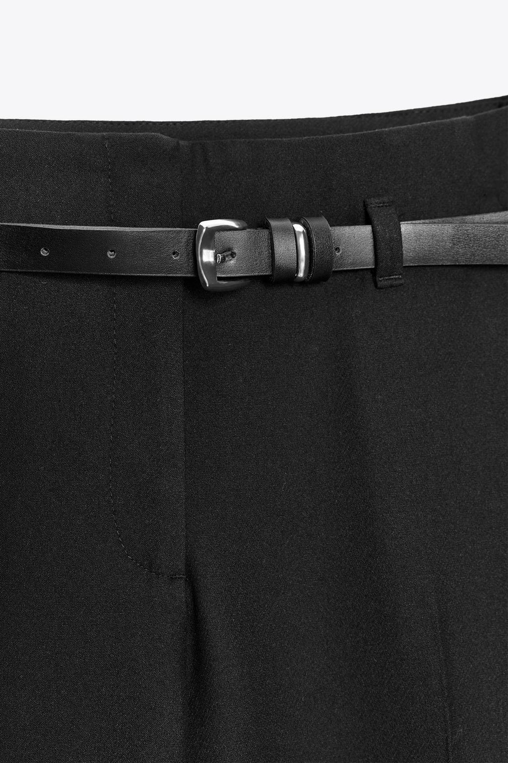 Pantalon Élégant à Revers et Ceinture